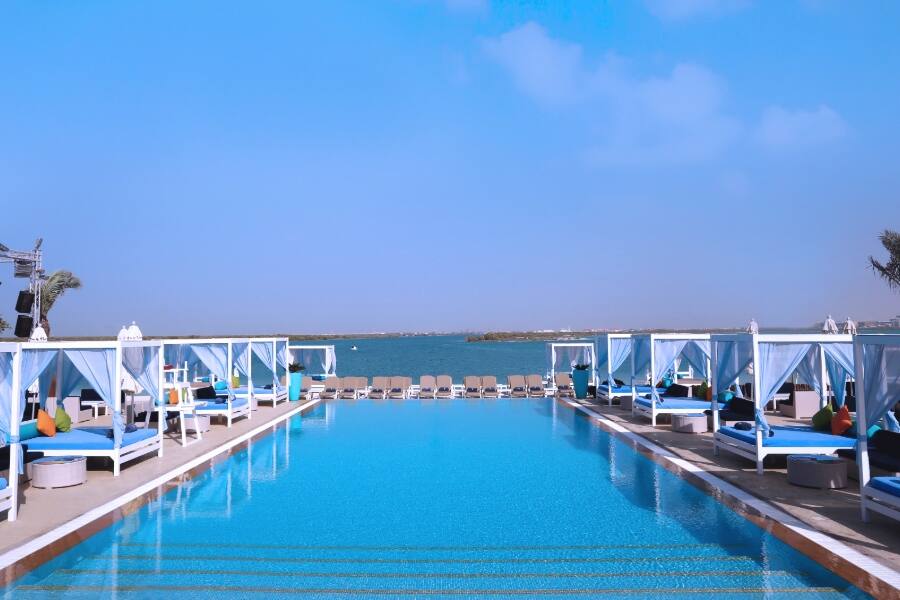 yas beach family holiday abu dhabi