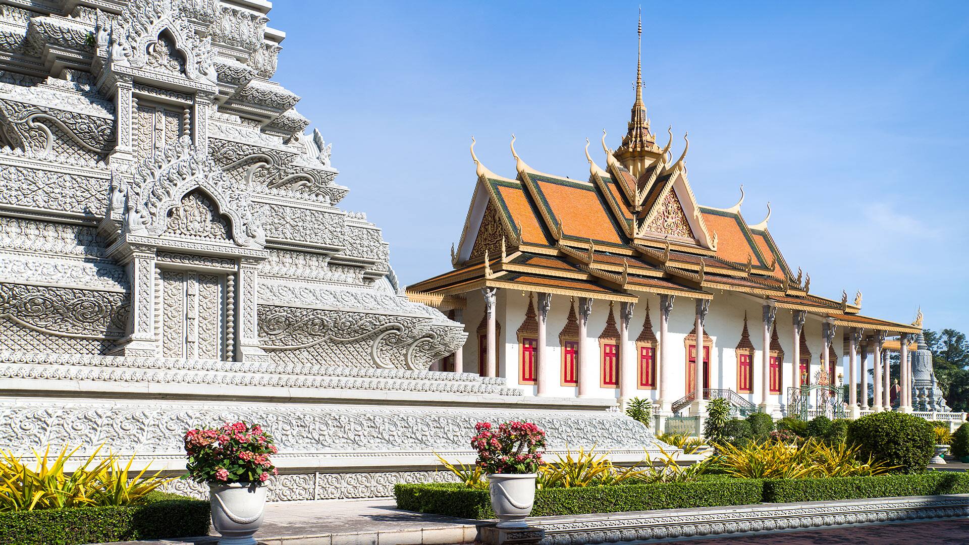 HERITAGE & LANDMARKS 2: Royal Palace & Silver Pagoda