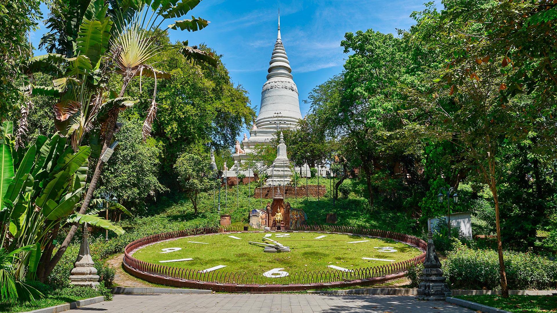 HERITAGE & LANDMARKS 3: Wat Phnom Daun Penh