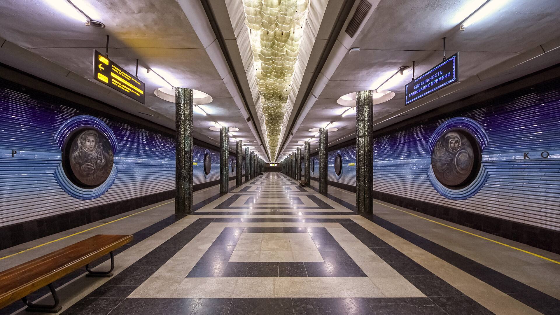 "Kosmonavtlar" metro station in Tashkent, Uzbekistan