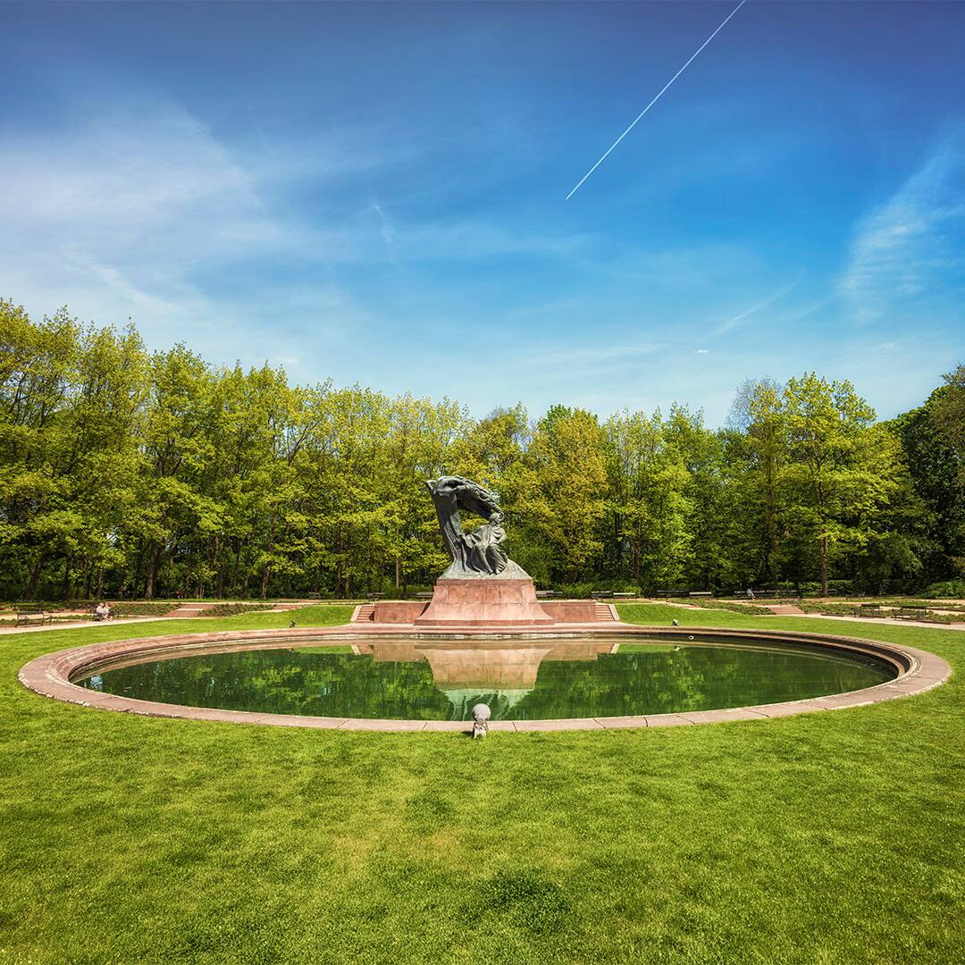 Poland, Warsaw, Royal Lazienki Park, Chopin monument