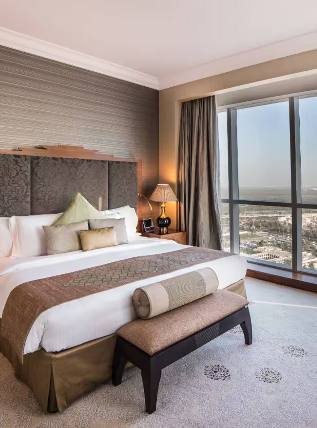 Dusit Thani Abu Dhabi