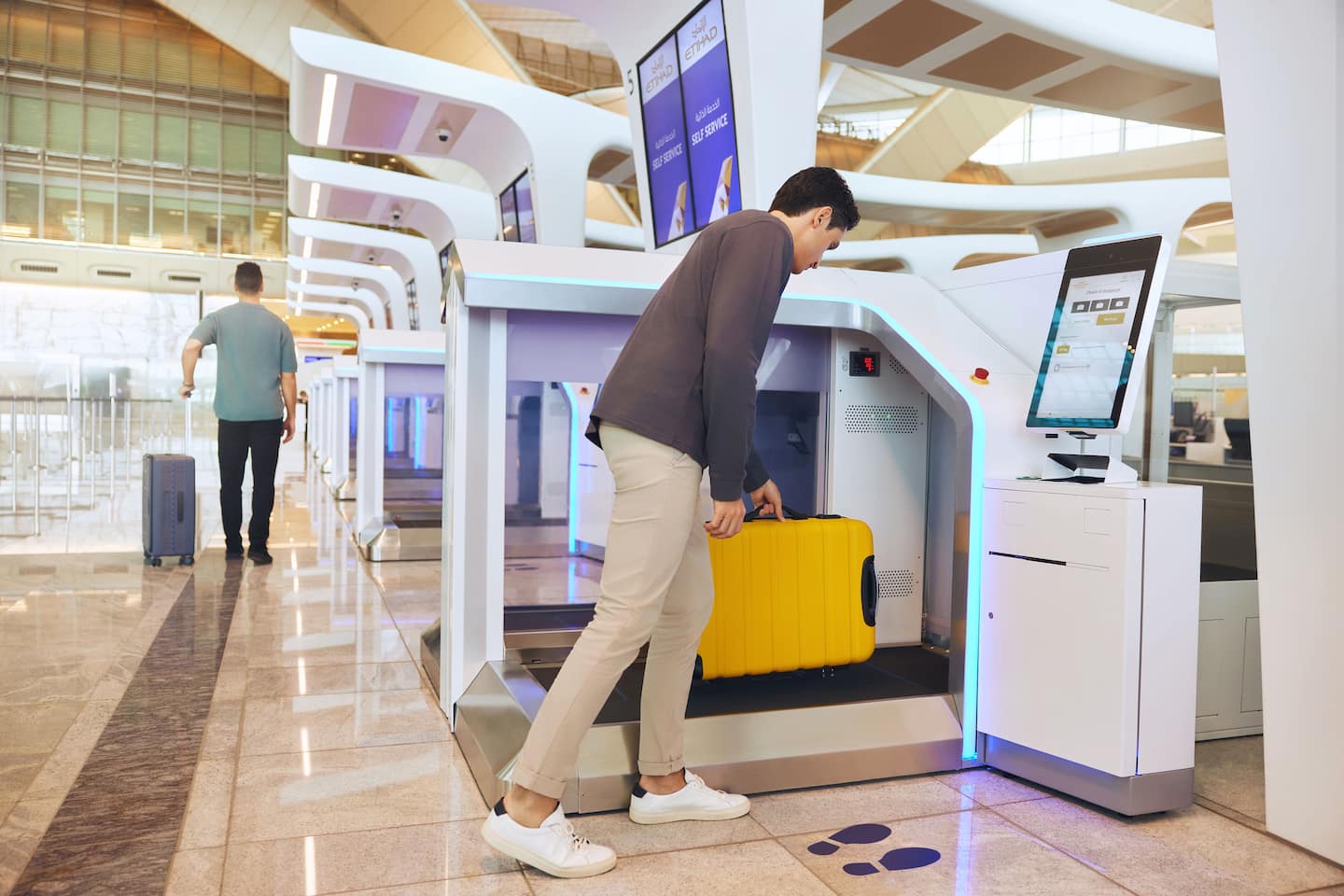 阿布扎比扎耶德国际机场- 阿提哈德航空