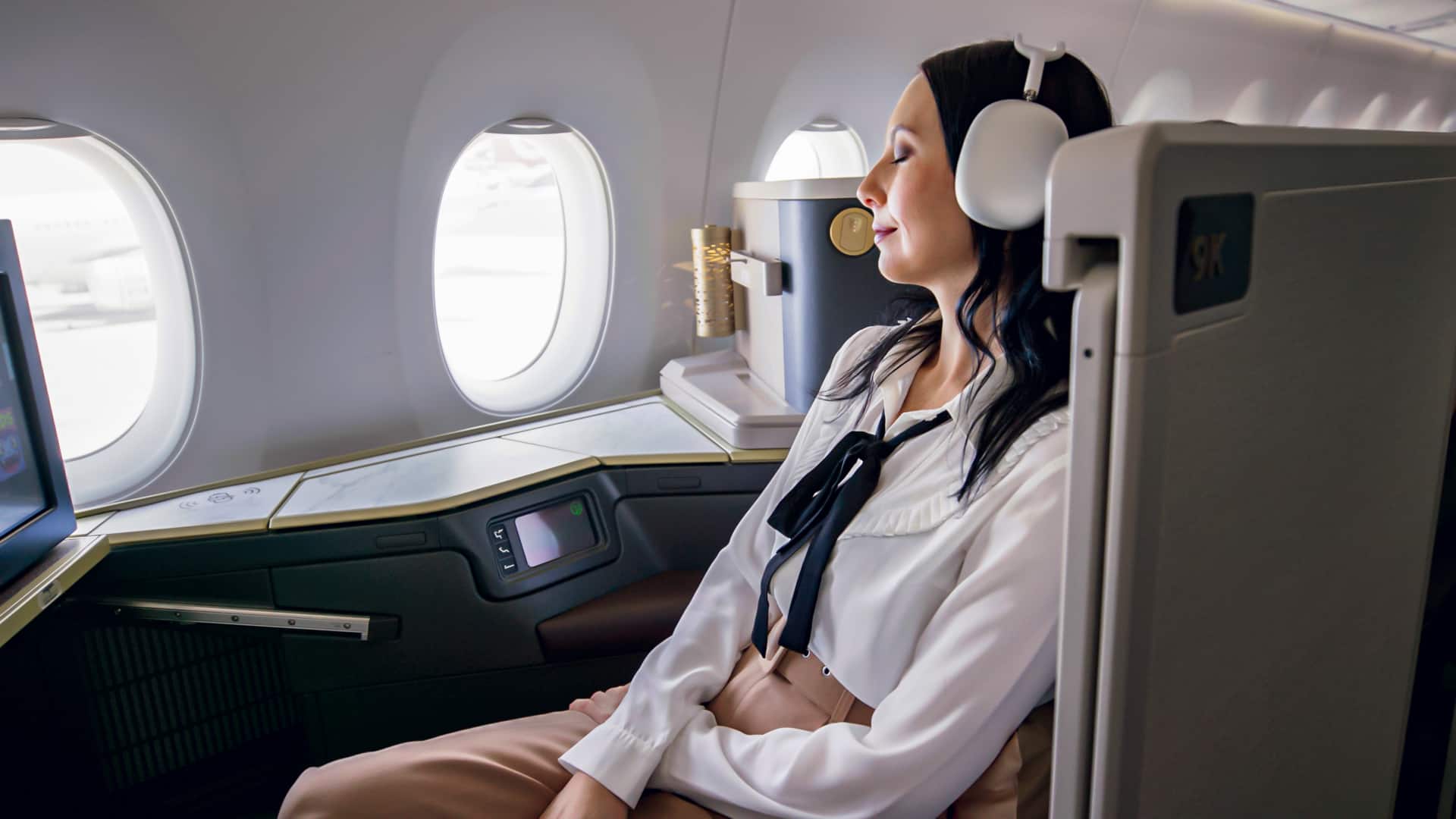 Fly with Etihad