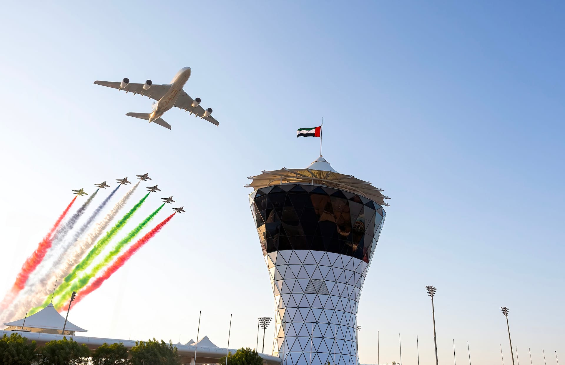Etihad Airways’ A380 Gives Spectacular Flying Start to the Formula 1™ Etihad Airways Abu Dhabi Grand Prix
