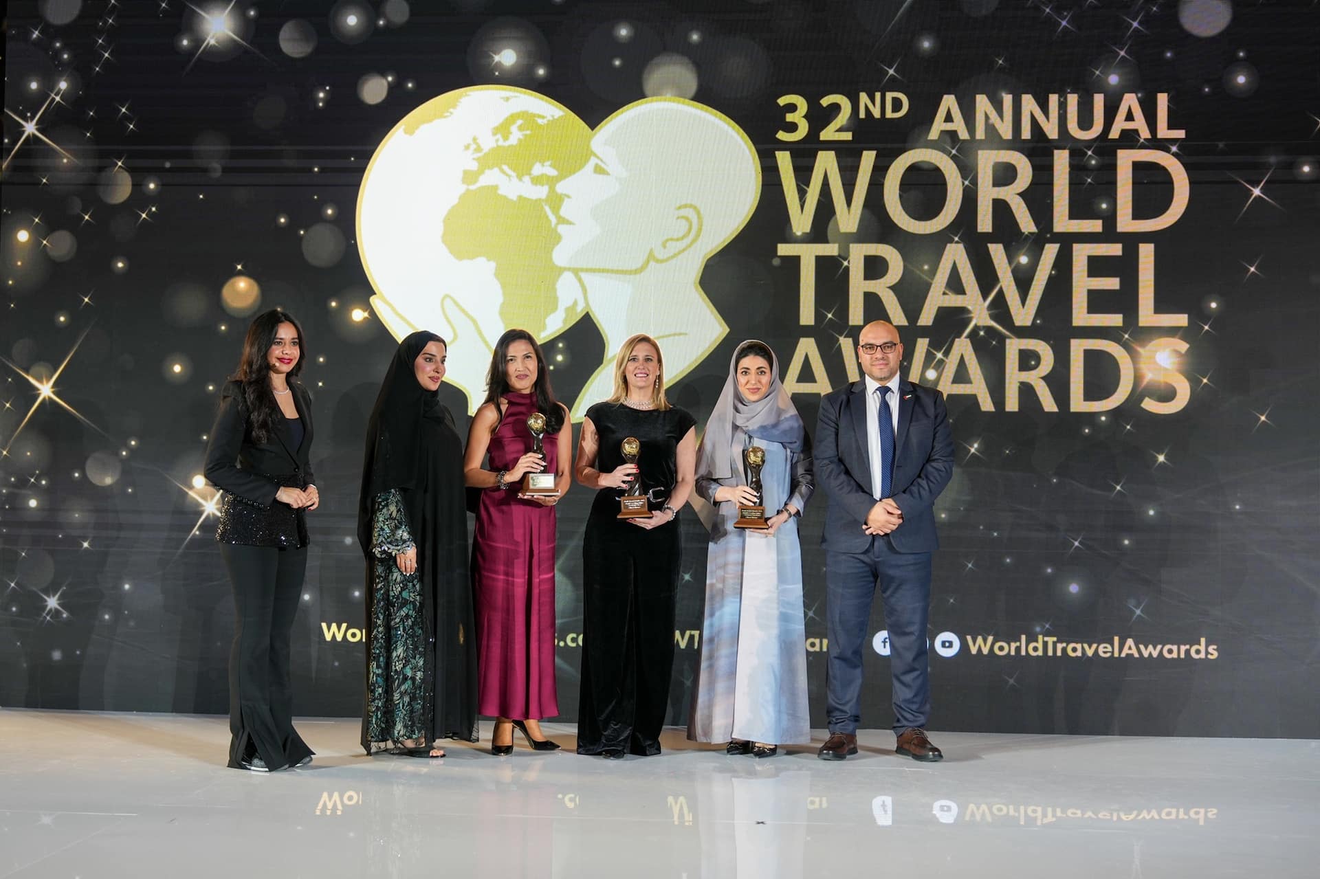 Etihad Airways Brings Home Three Awards from the World Travel Awards 2025