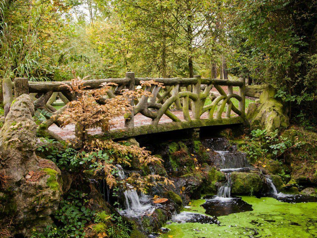 a bridge in the bois de vincennes in paris france
