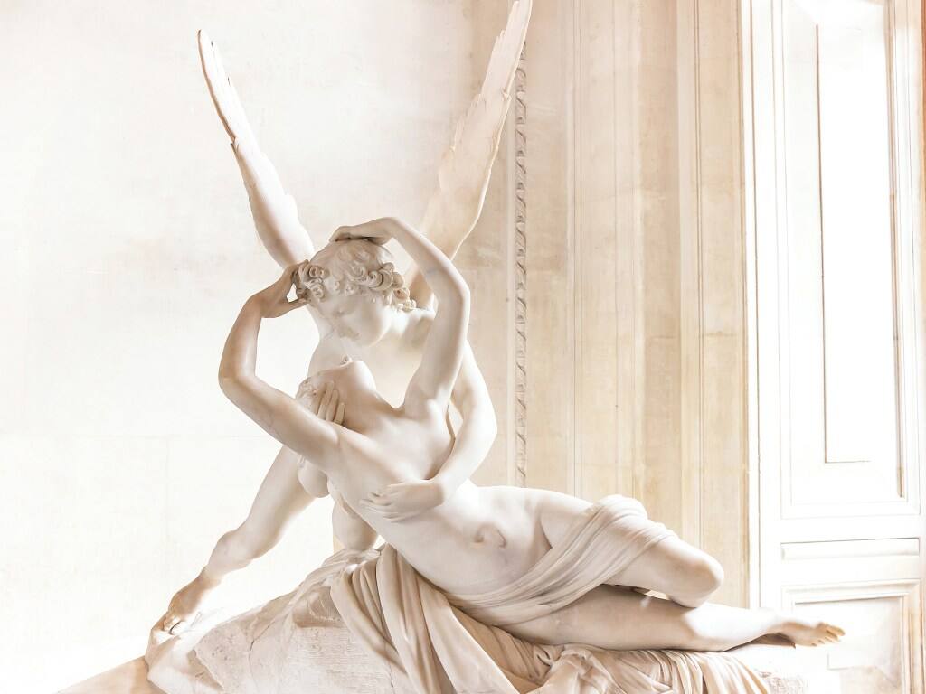 paris louvre cupid statue
