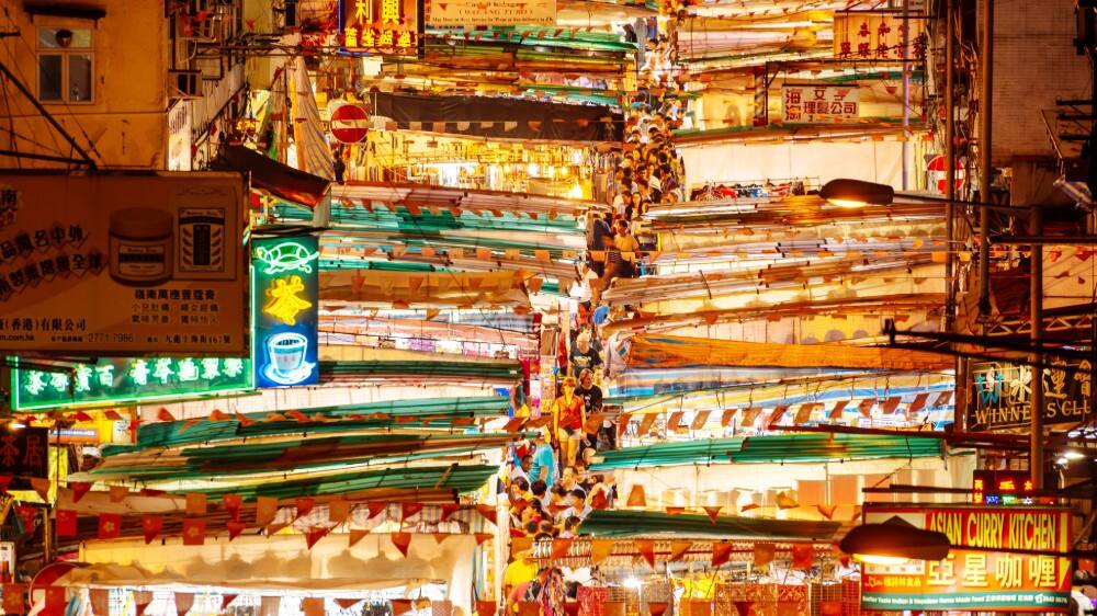 temple street night market hong kong