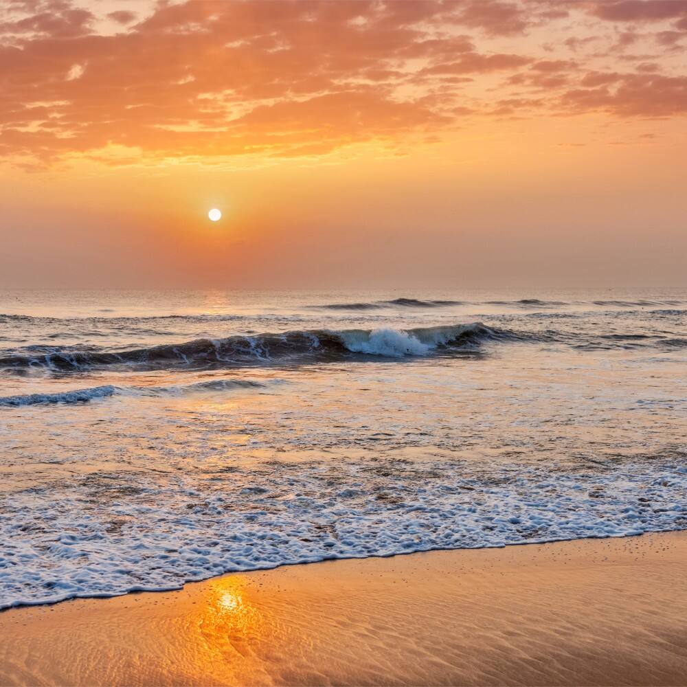 sunrise at the beach in chennai