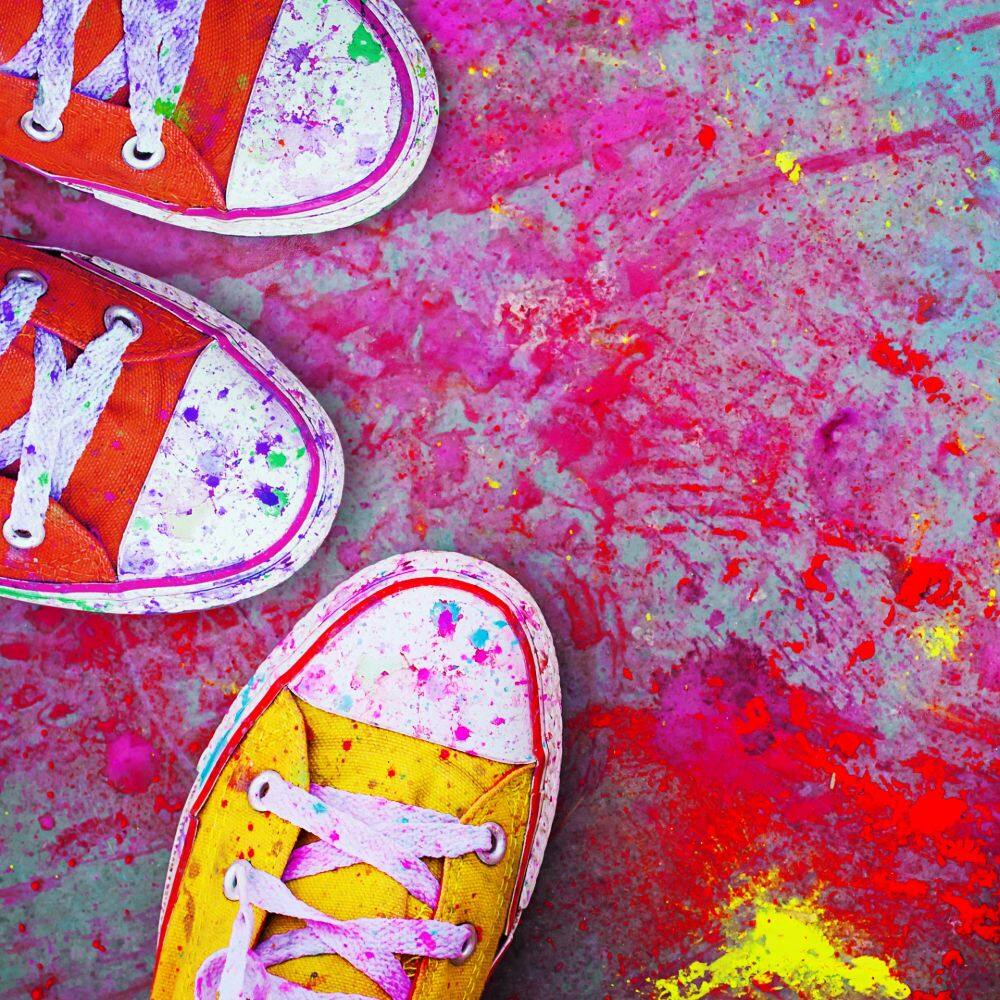 colourful shoes at holi in delhi