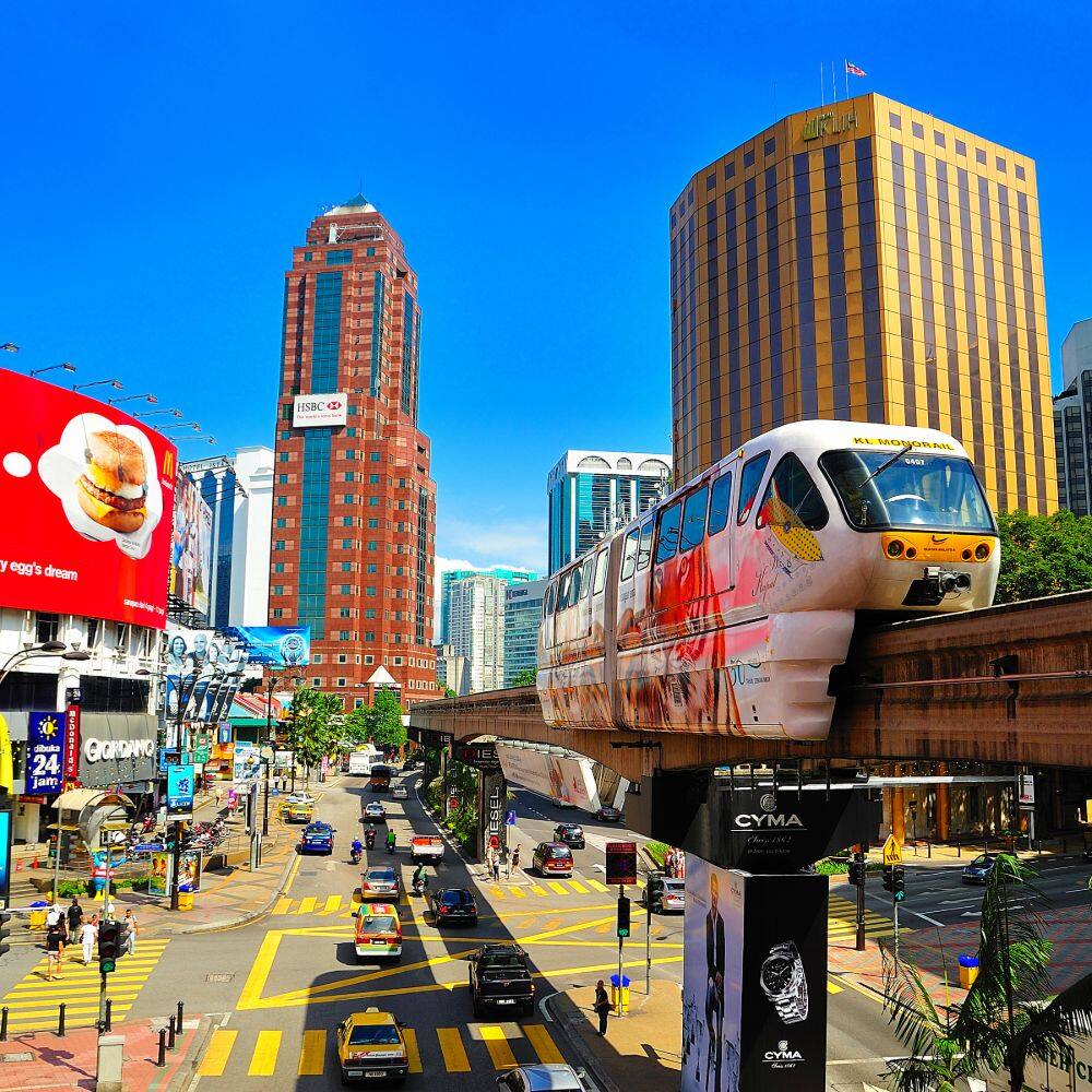 kuala lumpur monorail and shopping center 