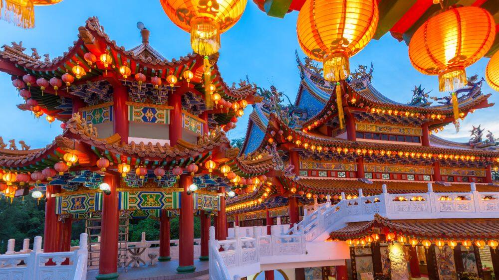 dusk view of thean hou temple and lit up lanterns in kuala lumpur 