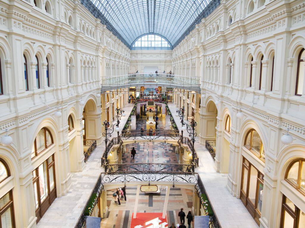 moscow gum shopping hall 