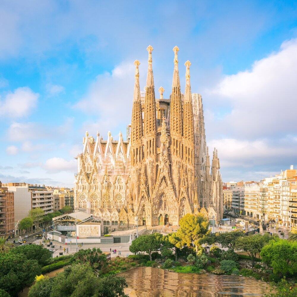 sagrada familia cathedral in spain