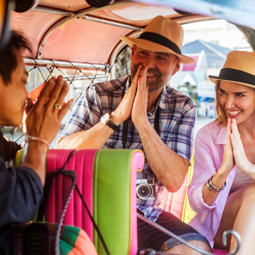 couple thank tuk tuk driver phuket 