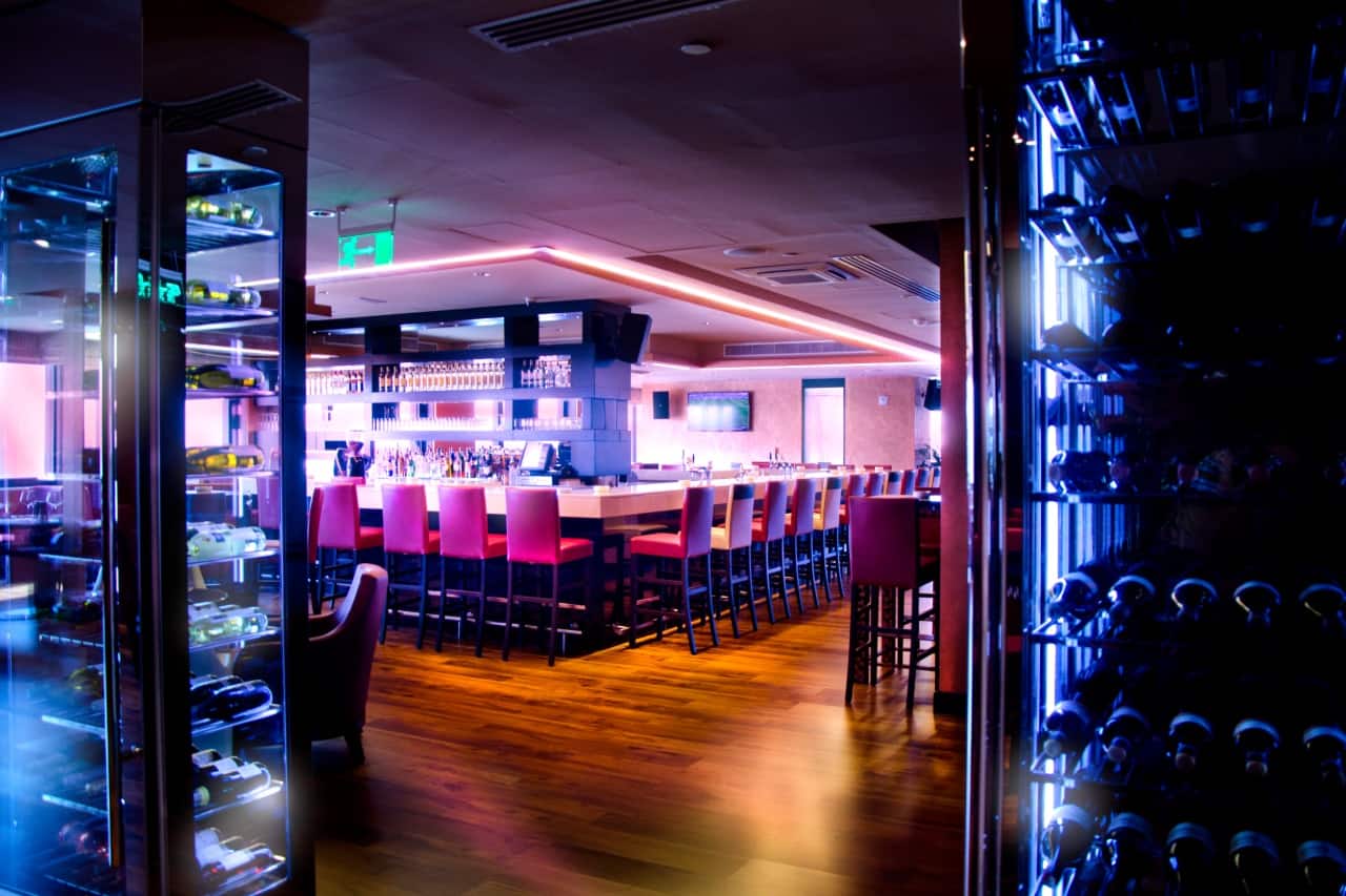 cristal hotel restaurant