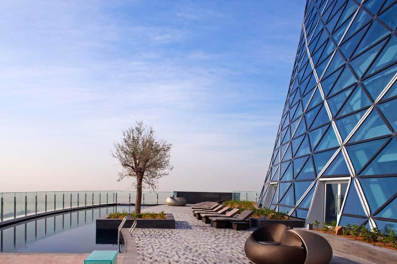 hyatt capital gate hotel pool