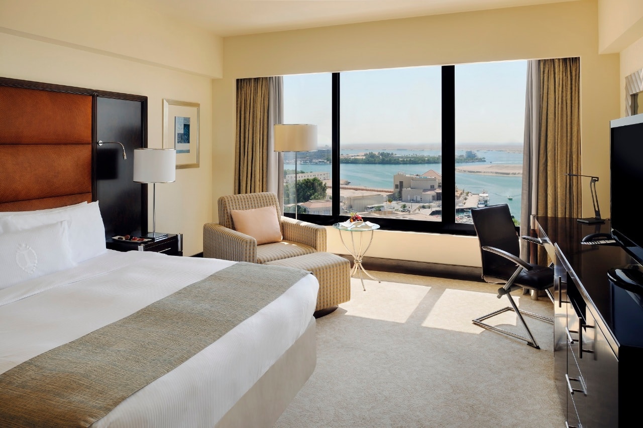 room at intercontinental abu dhabi with view of sea