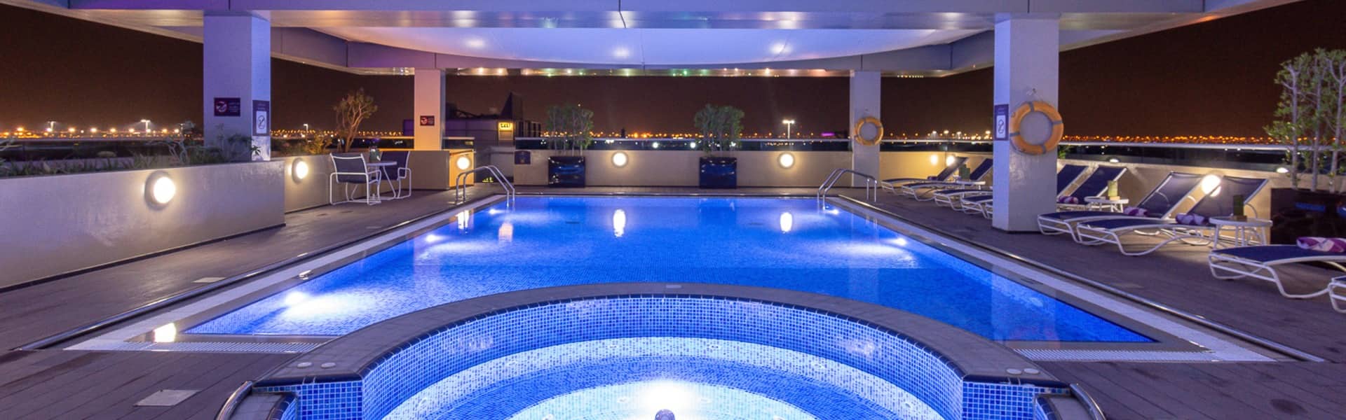 pool at premier inn abu dhabi international