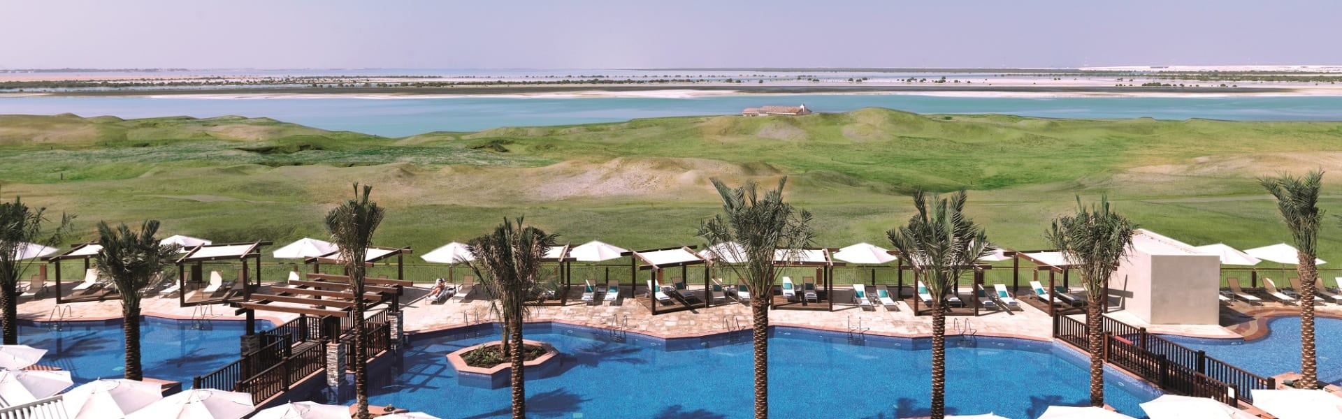 radisson blu pool cabanas and horizon view