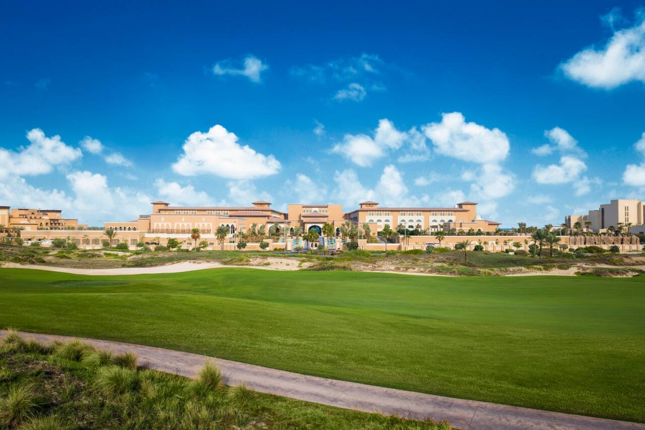 golf course near to rixos premium in abu dhabi