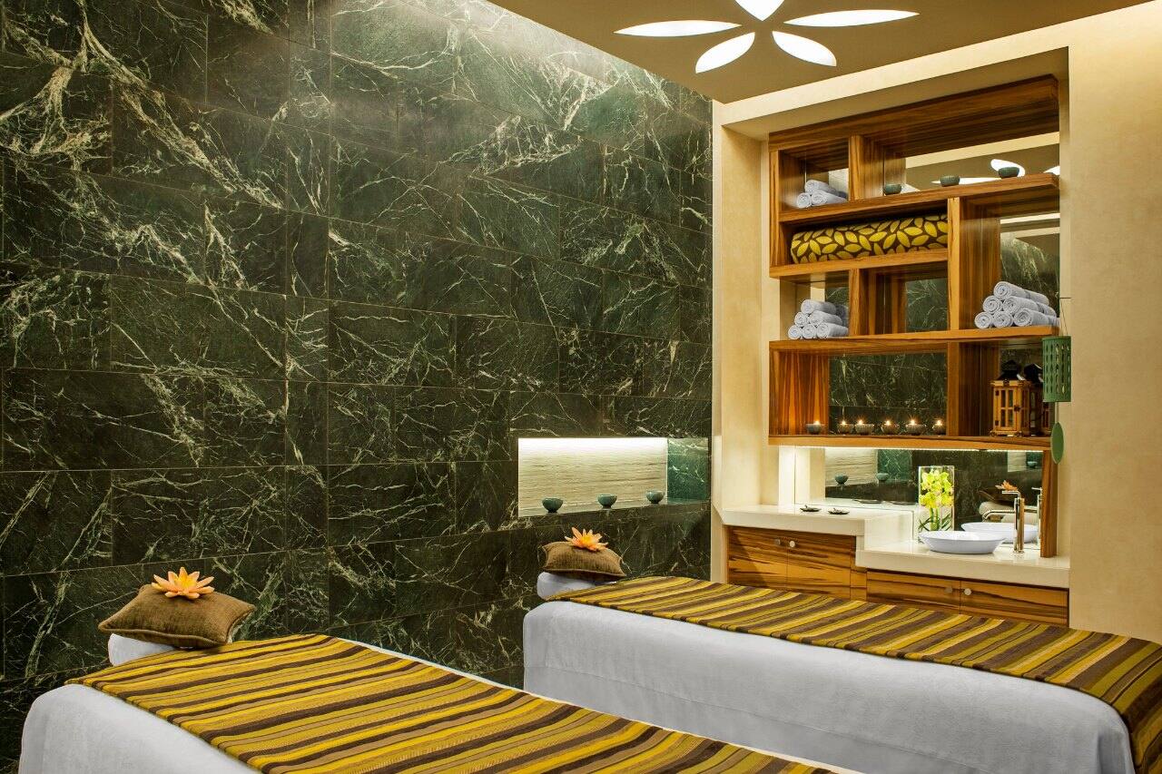 couples massage room at westin abu dhabi