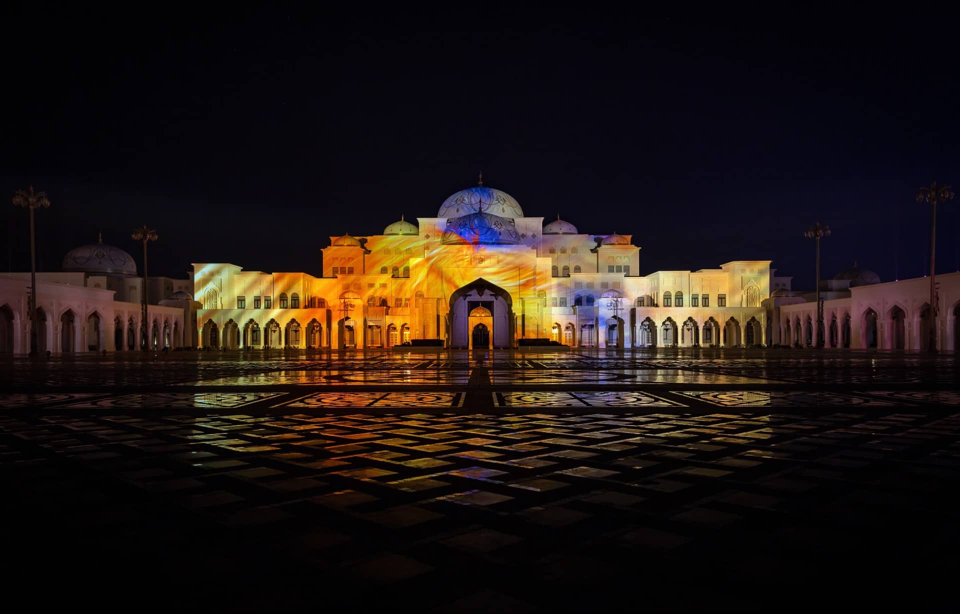 palace in motion light show 