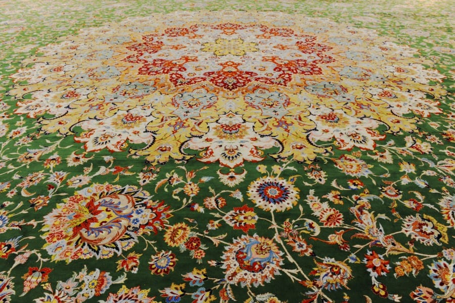 carpet at sheikh zayed grand mosque
