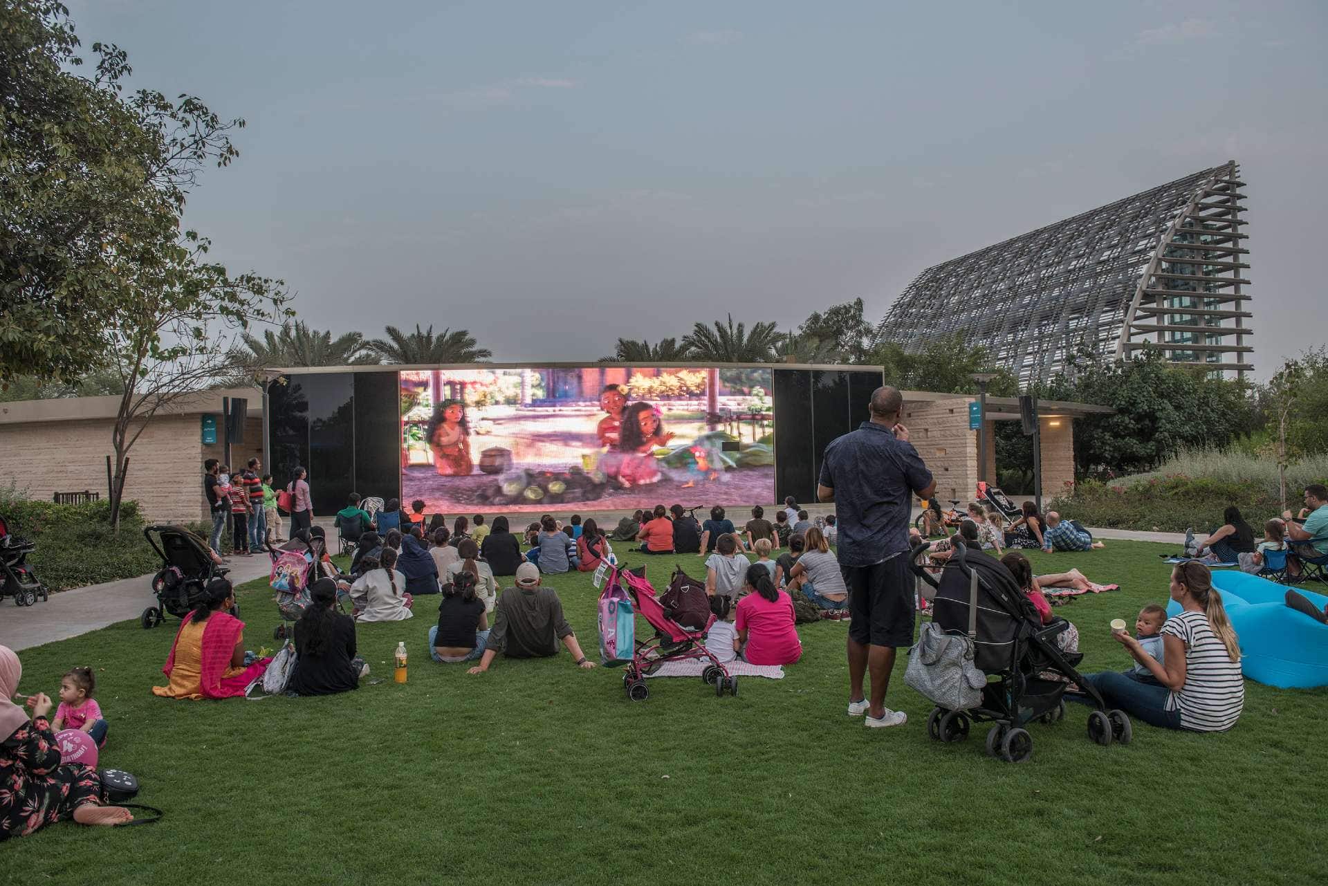 movie in umm al emarat park 