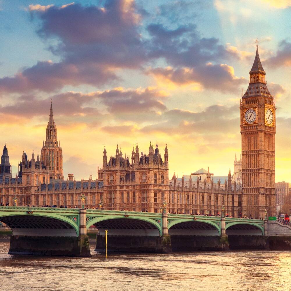 london houses of parliament sunset