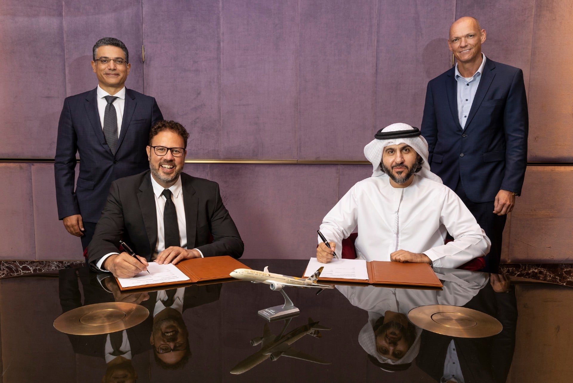 Etihad Airways signs landmark deal with Amadeus to introduce next-generation travel technology
