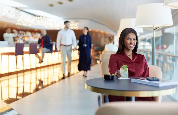 https://www.etihad.com/content/dam/eag/etihadairways/etihadcom/Global/products/lounges/terminal-a-lounges/terminal-a-lounge-3.jpg?imwidth=688